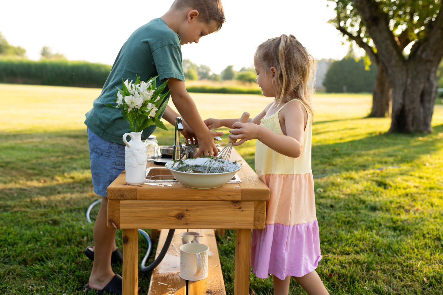 Centered Simple Mud Kitchen (Clear Sinks)