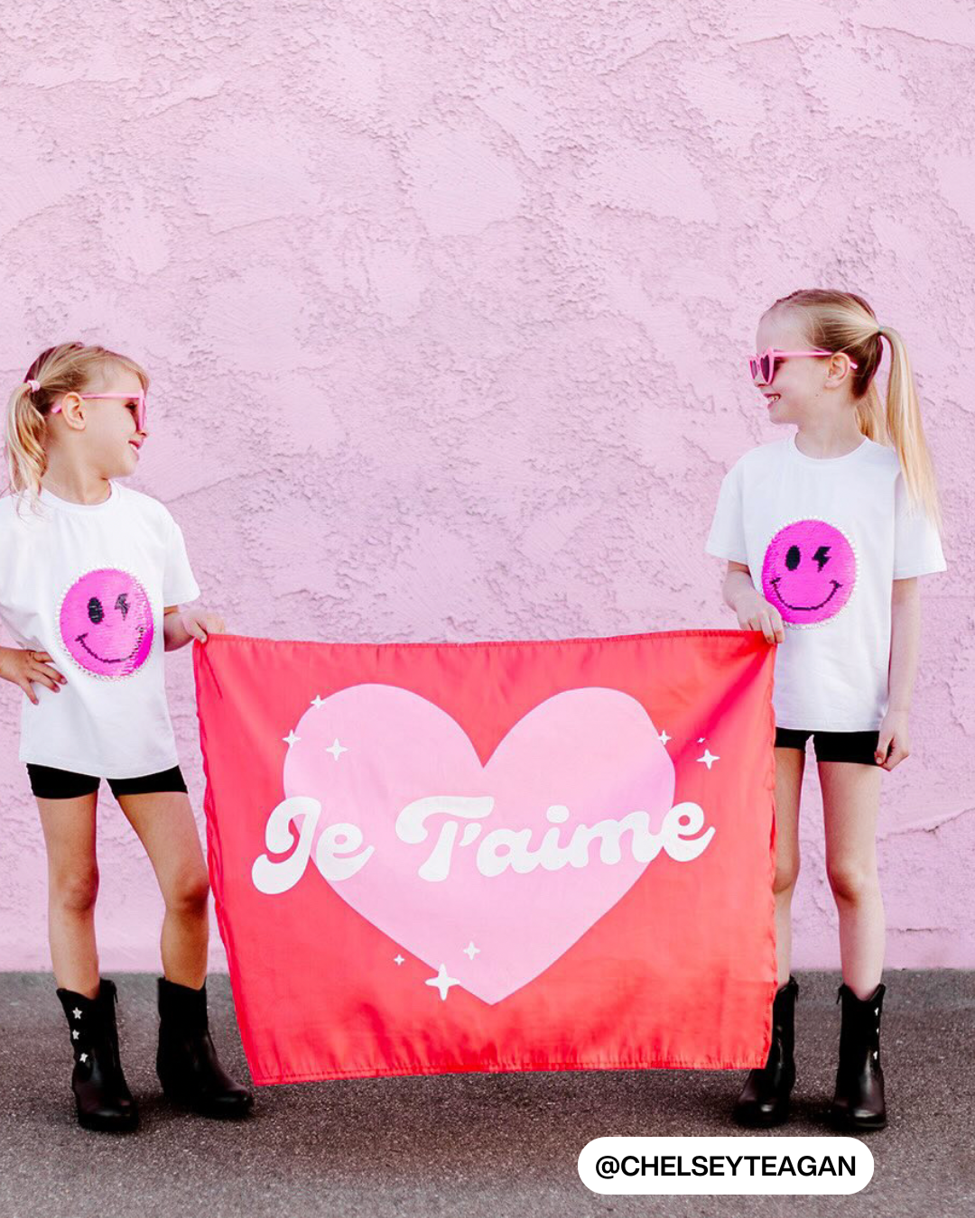 Je T'Aime Banner (Red)