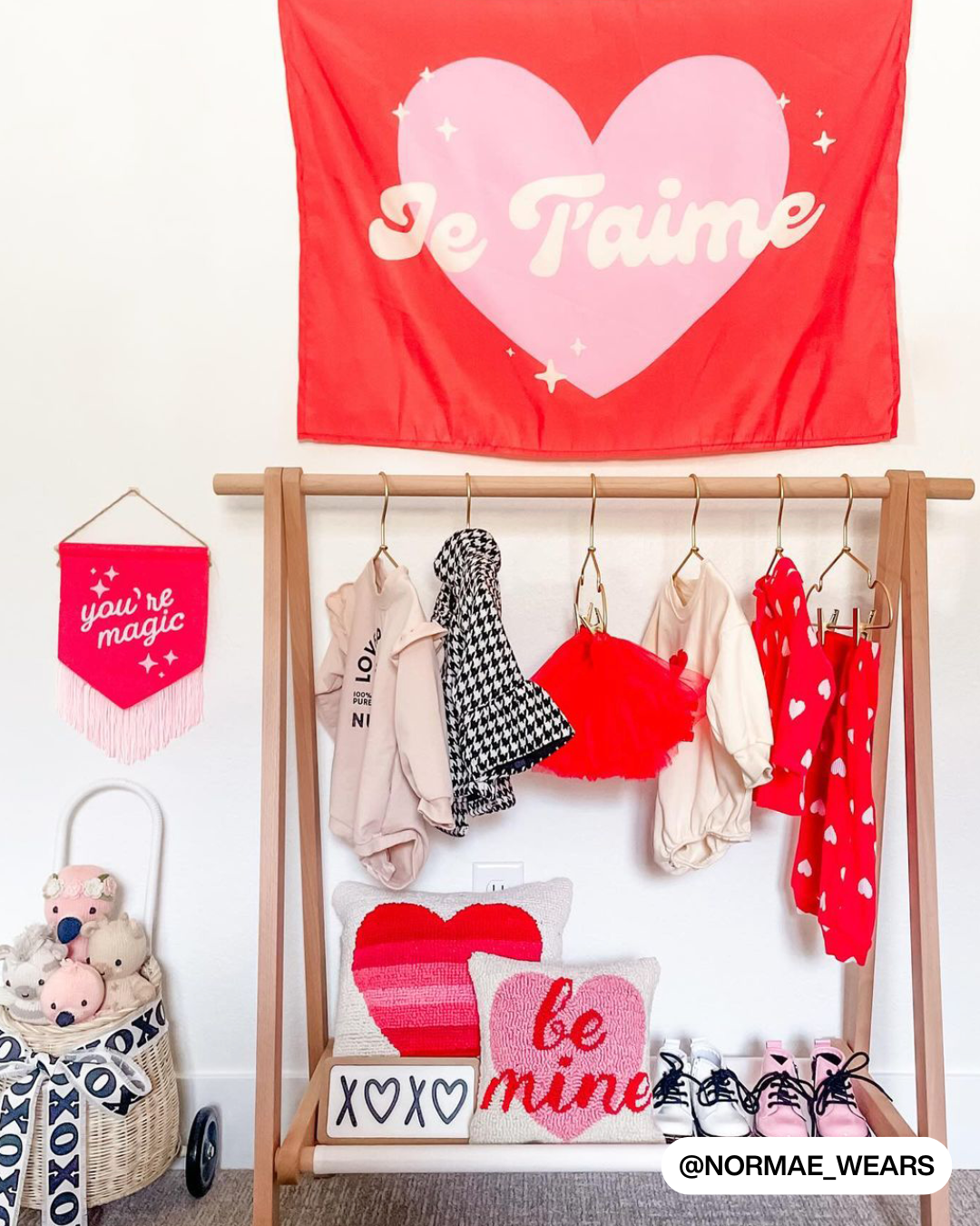 Je T'Aime Banner (Red)