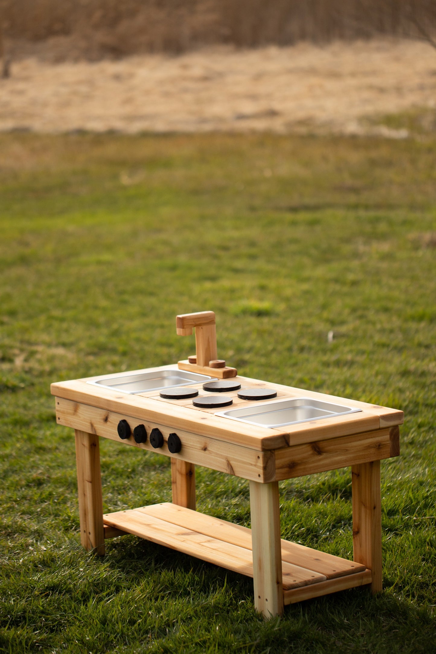 Centered Simple Mud Kitchen (with shelf)