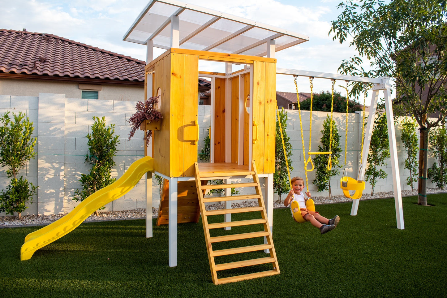 Forest - Modern Backyard Outdoor Swing Set 2 Swings And Trapeze Bar by Avenlur