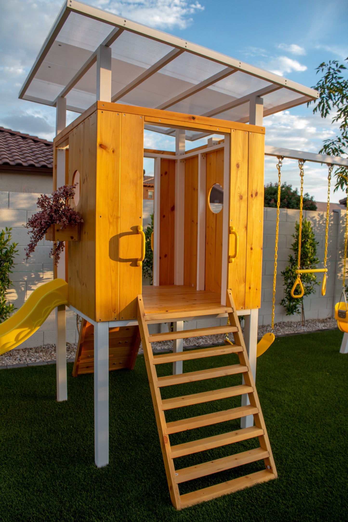 Forest - Modern Backyard Outdoor Swing Set 2 Swings And Trapeze Bar by Avenlur