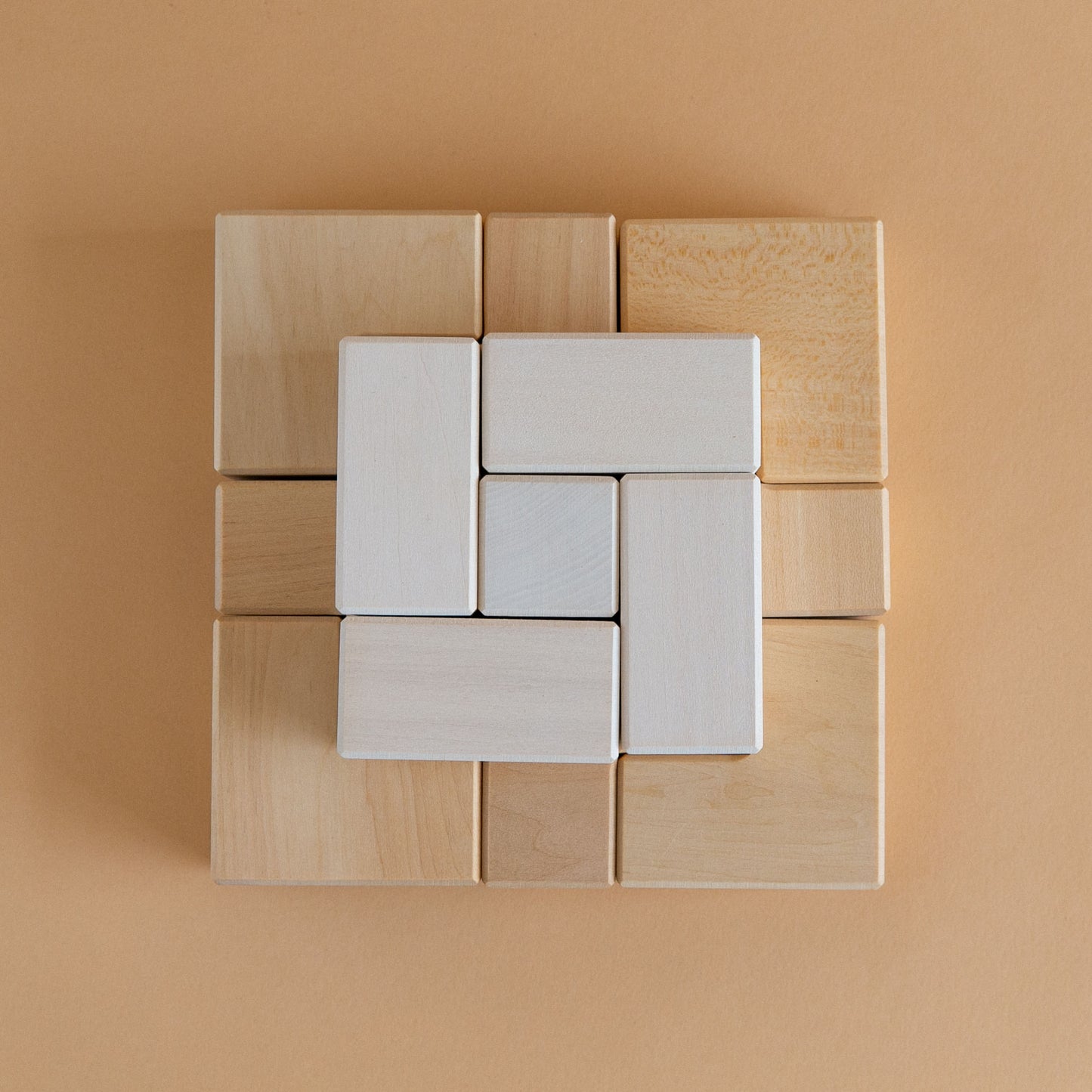 Ensemble de blocs pyramidaux par Avdar