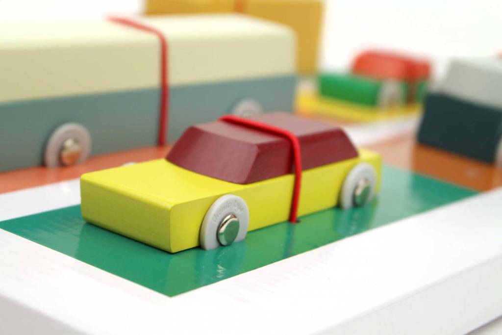 Ikonic Toys - Dutch Design Originals | Wood Wood Toys