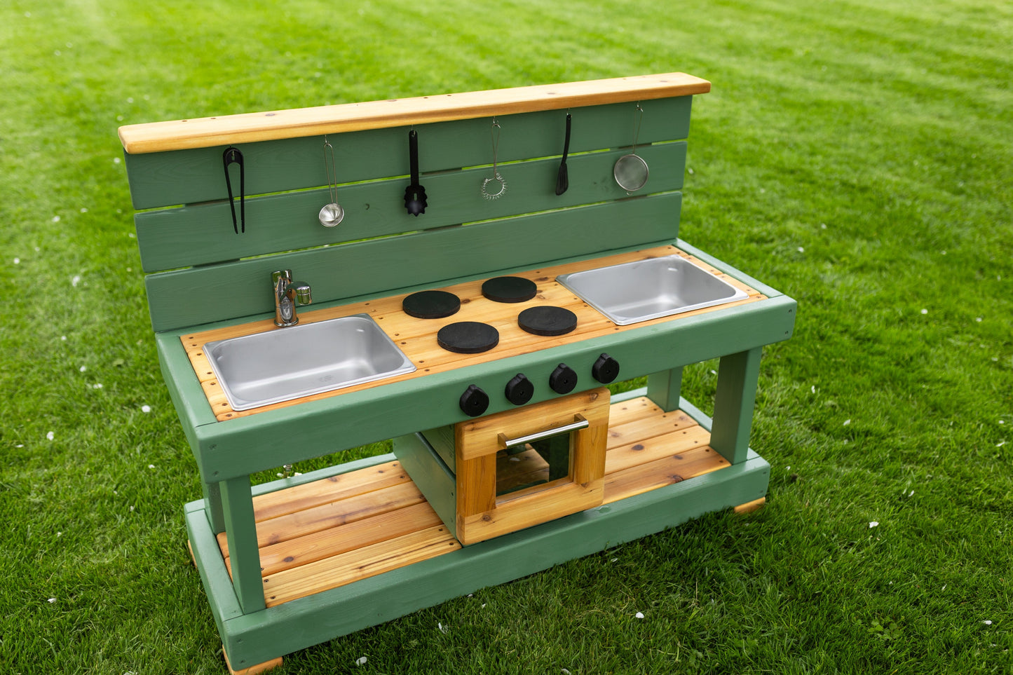 Painted Centered Oven Mud Kitchen and Working Sink