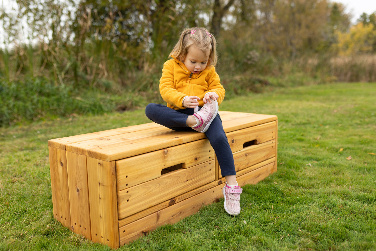 Bench with Storage Drawers