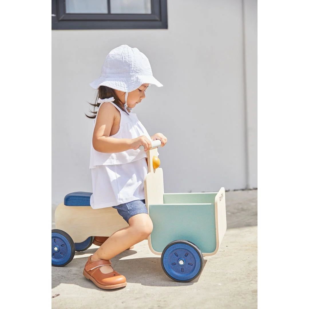 PlanToys Delivery Bike ride-on