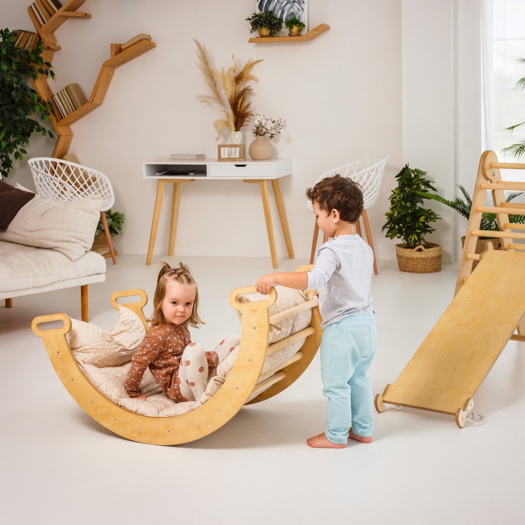 Ensemble d'escalade Montessori 5 en 1 : échelle triangulaire + arche d'escalade + planche coulissante + coussin + ajout artistique