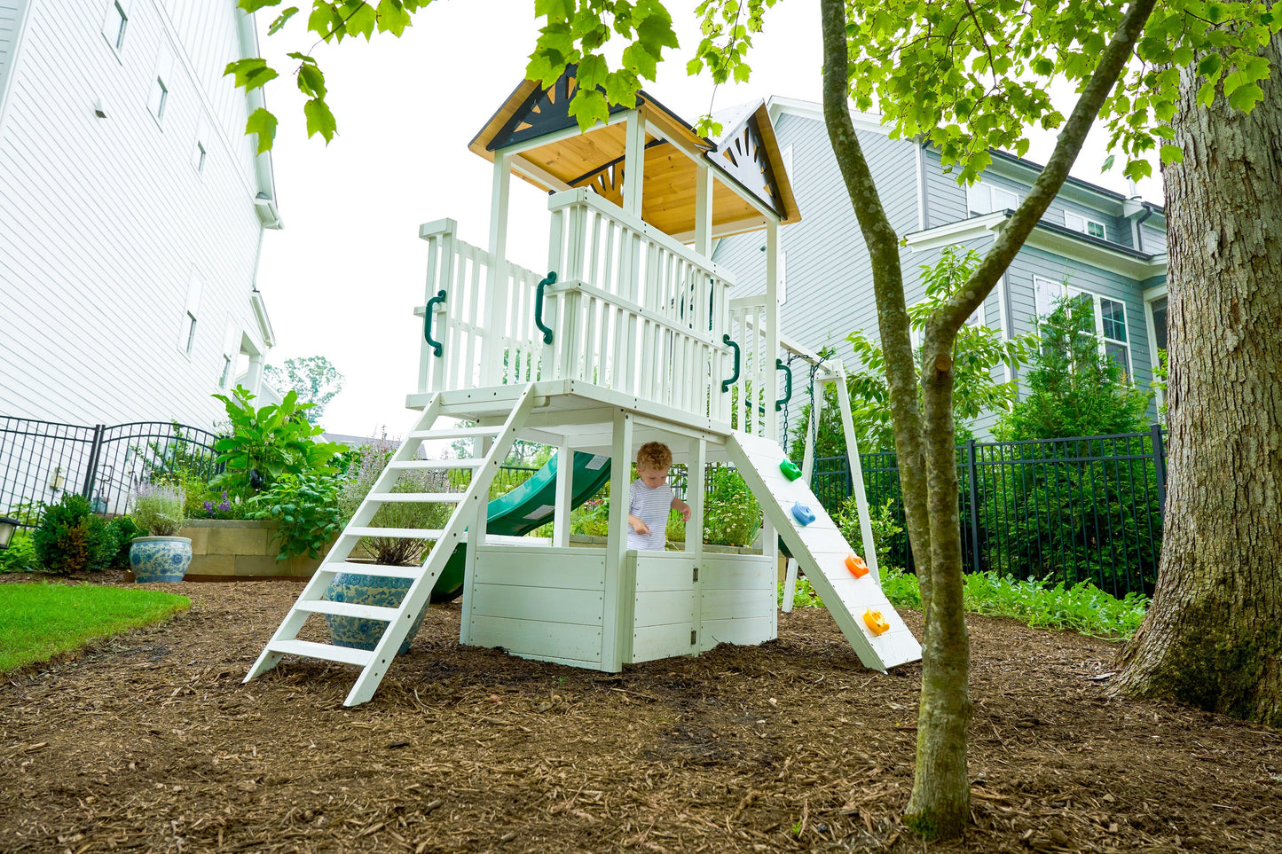 Artisan - Ensemble de balançoires d'extérieur modernes pour jardin par Avenlur