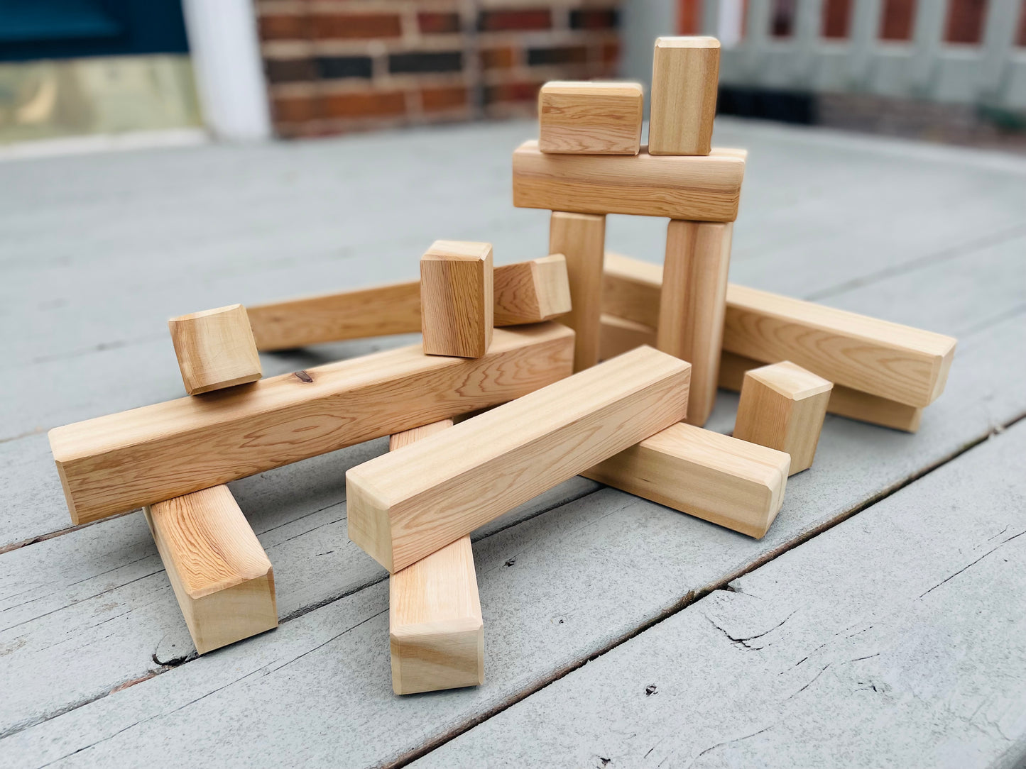 16 Piece Cedar Blocks - Outdoor Blocks Made in Canada