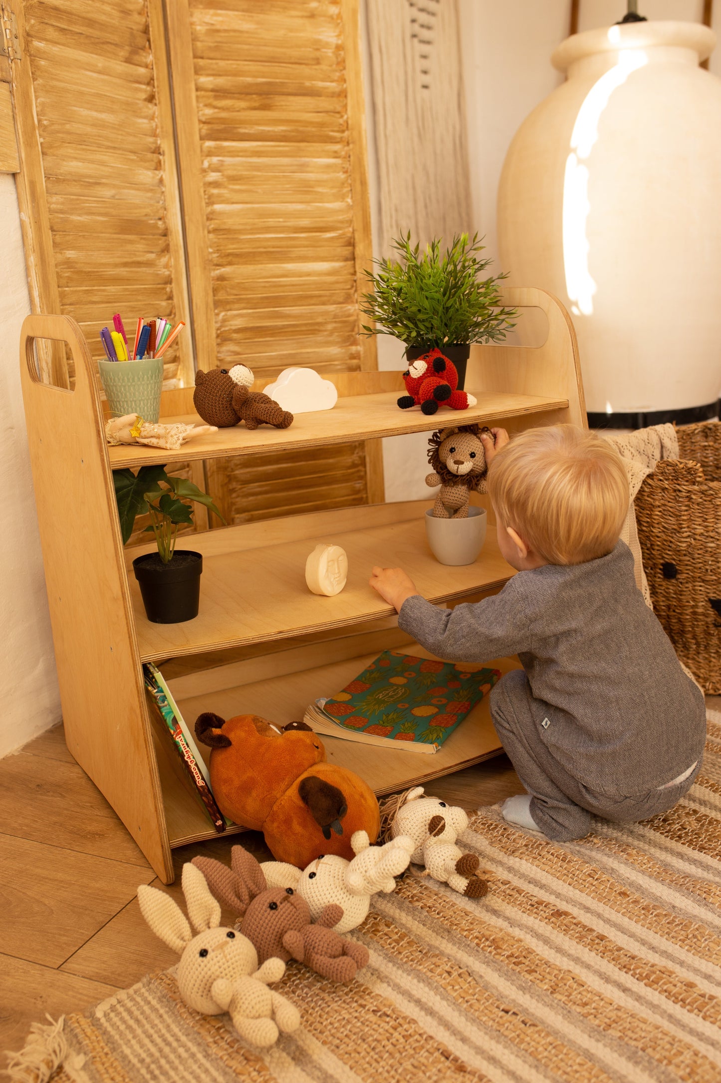 Étagère à jouets en bois Montessori