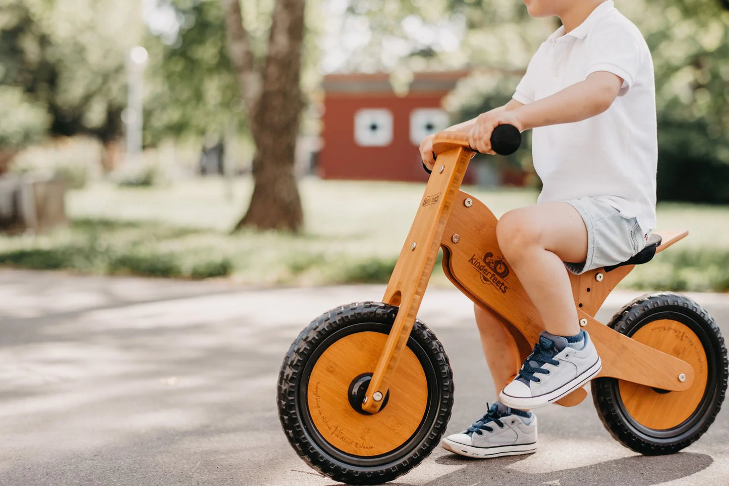 Vélo d'équilibre Kinderfeets