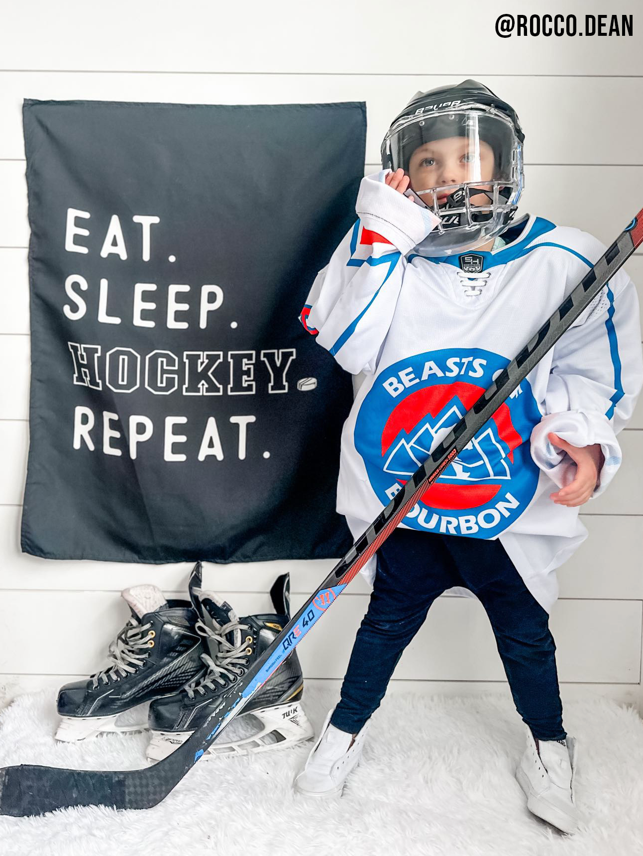 Mangez la bannière de hockey sur le sommeil