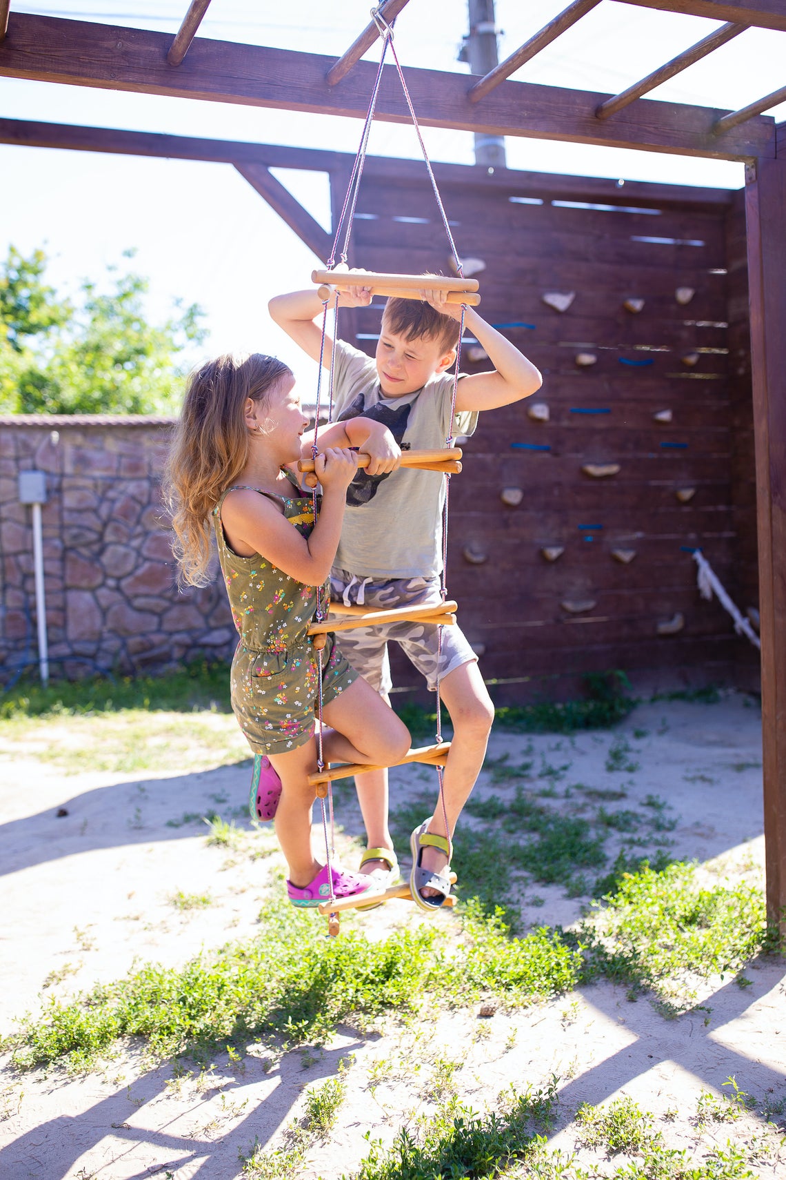 Échelle de corde triangulaire pour enfants