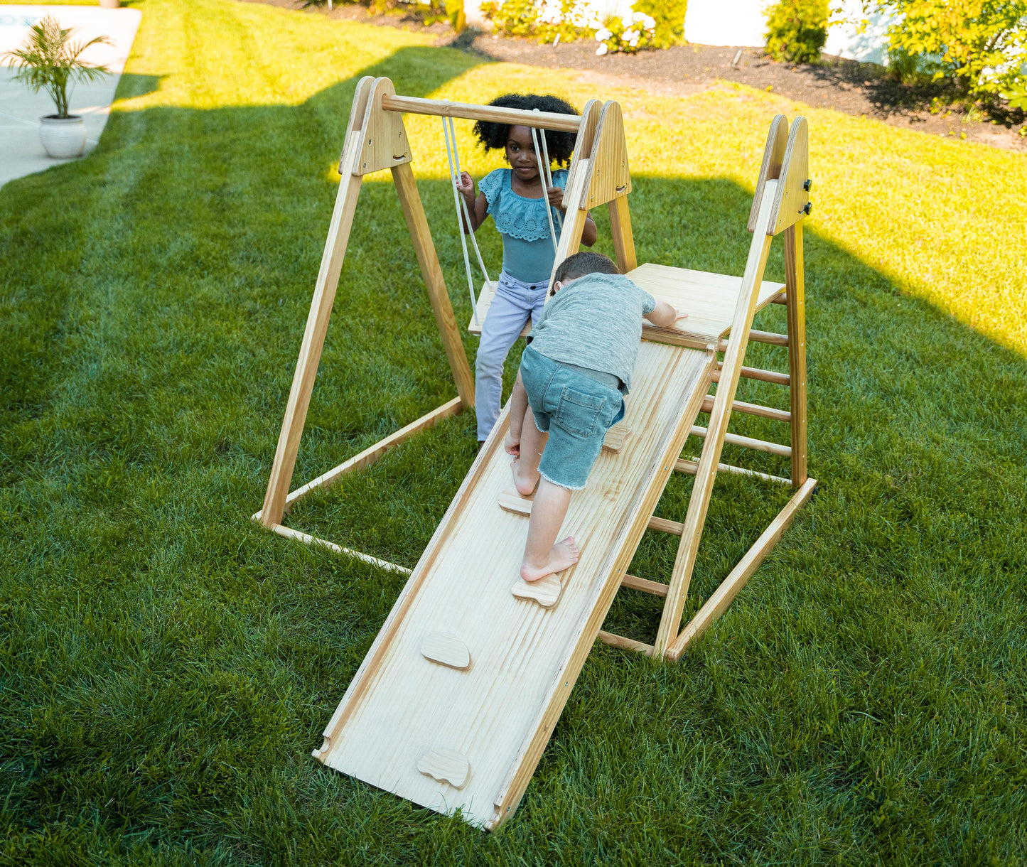 Genévrier - Ensemble de jeu pliable en bois véritable par Avenlur