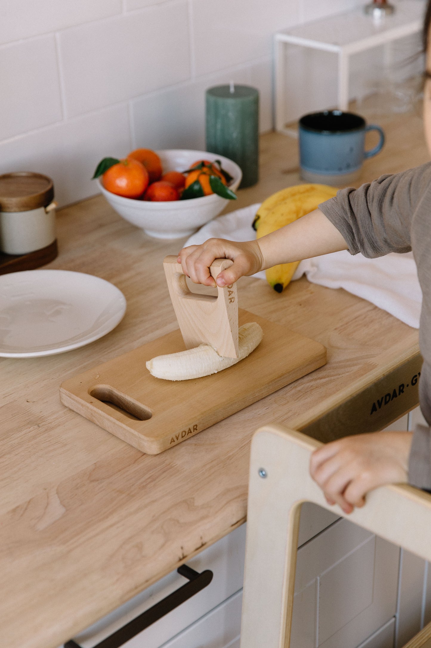 Planche à découper en bois Montessori Avdar 