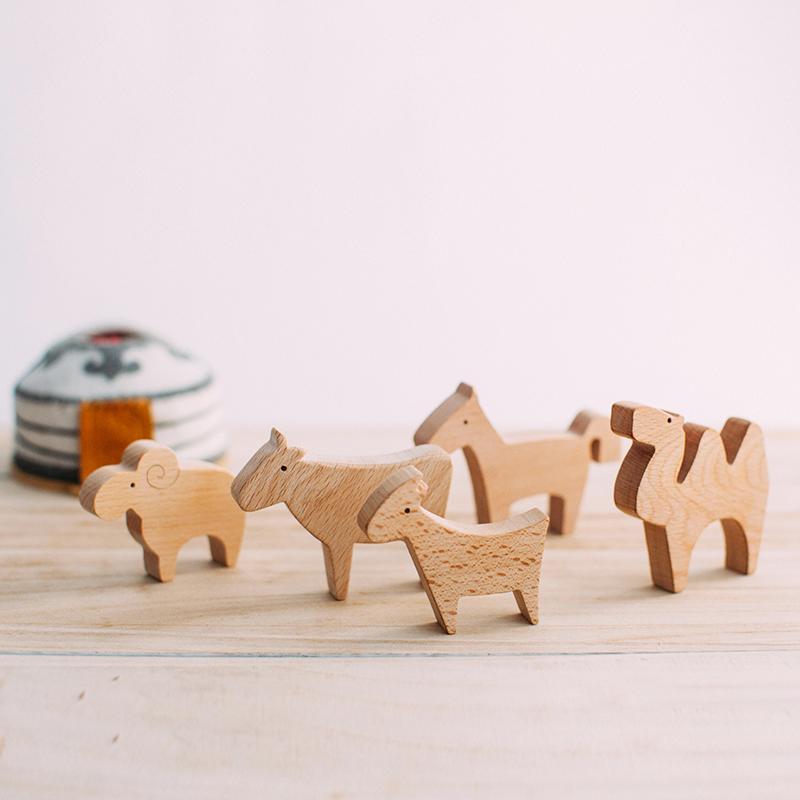 Five Wooden Animals by Avdar