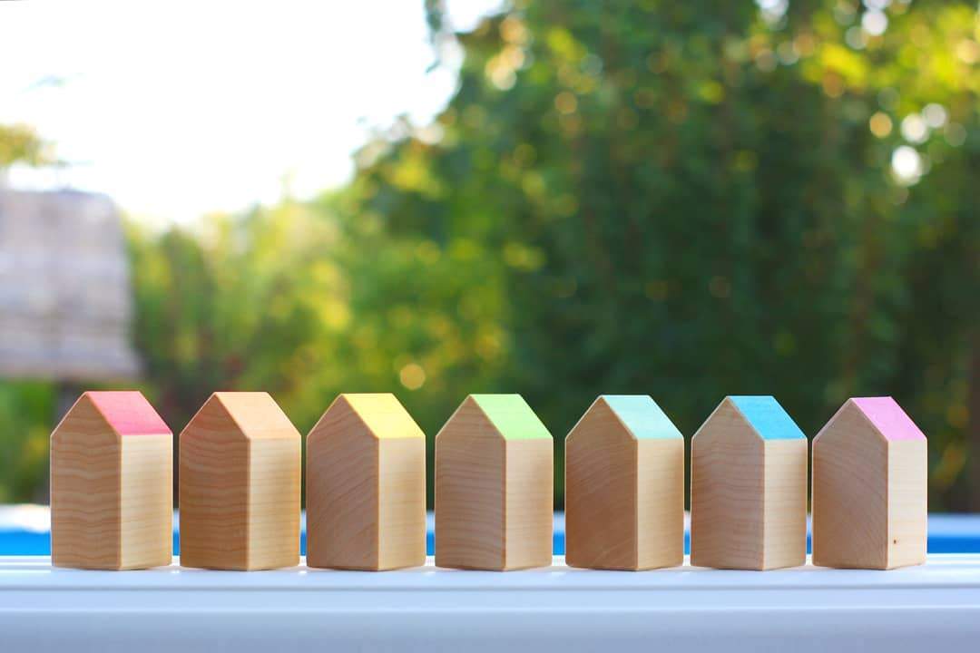 Ocamora Houses - 7 pieces Natural and Coloured - Wood Wood Toys Canada's Favourite Montessori Toy Store